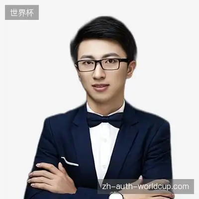 侯铭